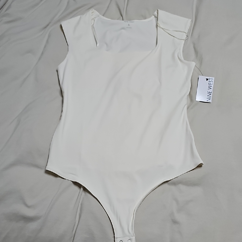 Nine West Cream Sleeveless Bodysuit